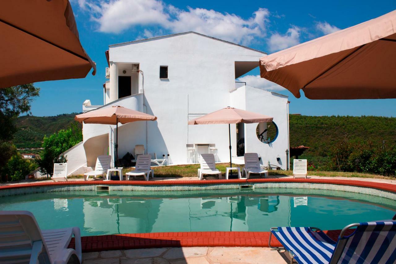 Zephyros Aparthotel Polychrono Exterior photo